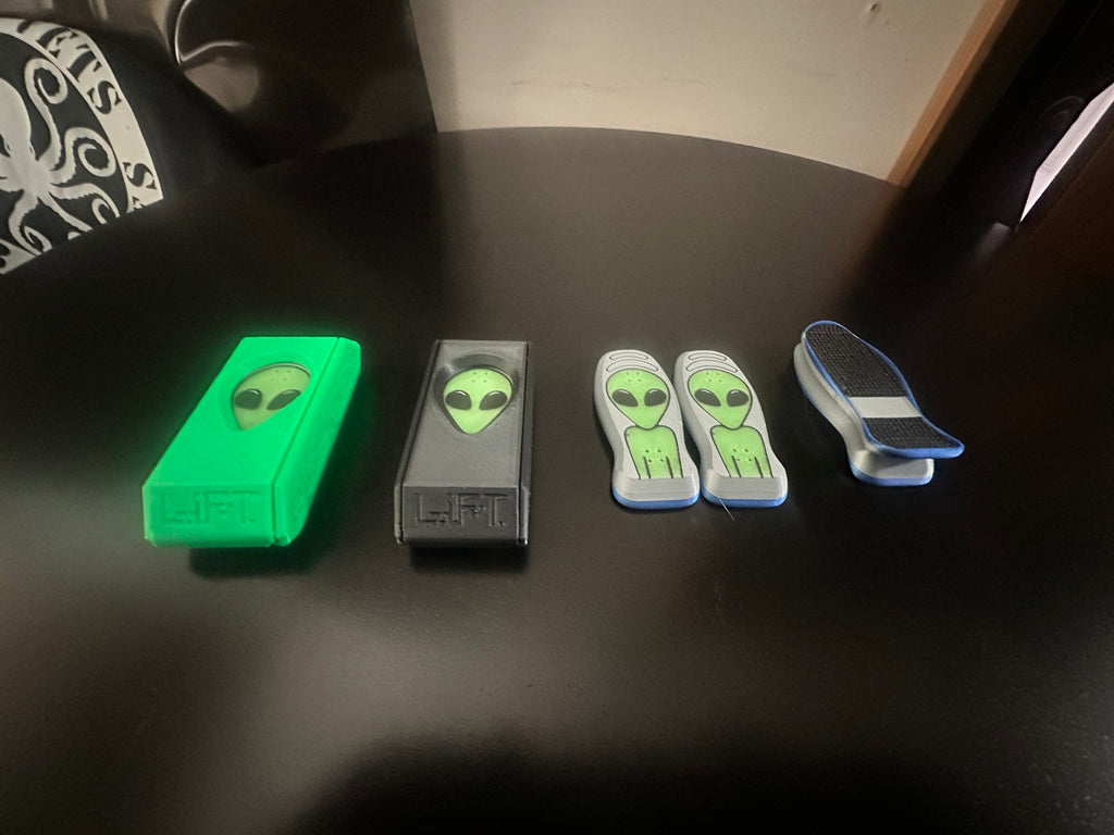 Kickflip Magnetic Fidget